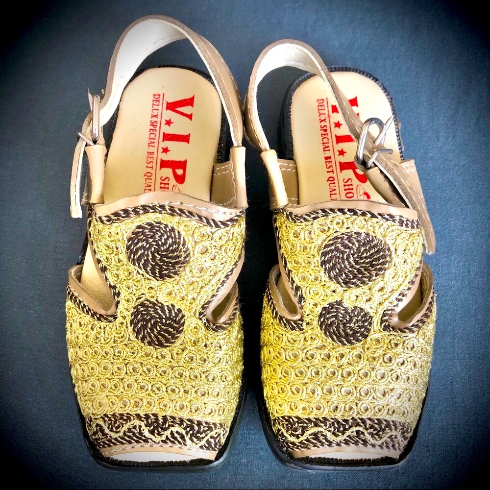 Toddler Pakistani Peshawari Chapal Sandal Thread Embroidered Gold/Brown - Picture 1 of 6